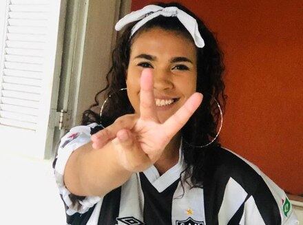 Larissa comemorava a formatura em direito