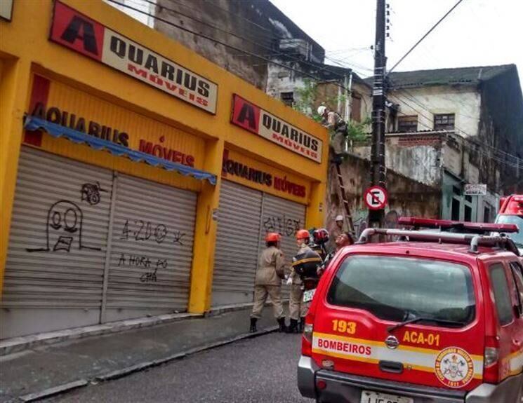 Irmãos morreram em telhado de loja em Campina Grande
