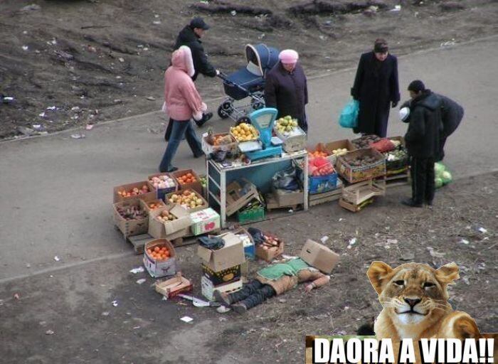 Não aguentou o peso da caixa!