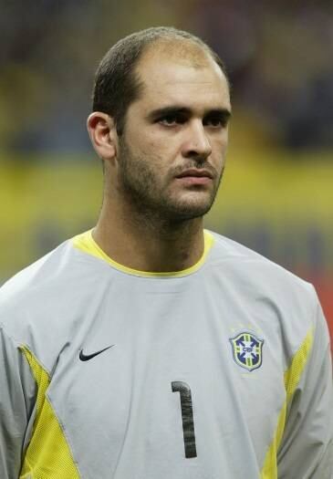 Em 2002, com personalidade e grandes atuações, o goleiro Marcos, do Palmeiras, terminou sua primeira e única Copa do Mundo como campeão mundial. Pela seleção, ele foi campeão da Copa América de 1999 e da copa das Confederações em 2005