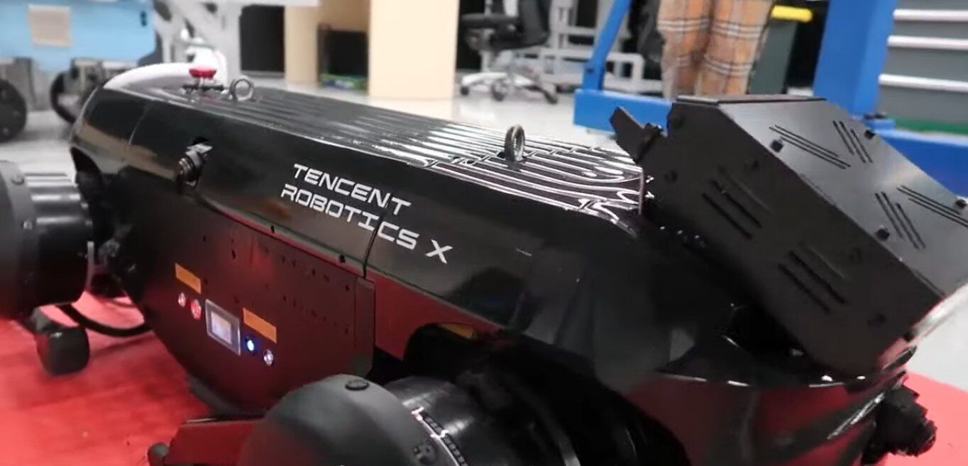 Comparado com outros robôs similares, Jamoca,
como foi nomeado, é capaz de navegar em percursos com lacunas perigosas, que podem
levar a quedas, e também operar em altitudes elevadas