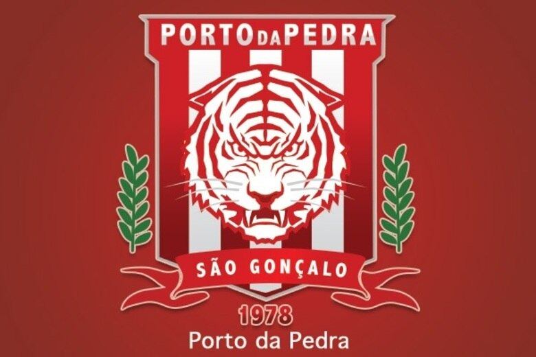 Fusão dos escudos: Porto da Pedra e The Strongest