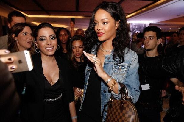Assim como Rihanna rejeitando a selfie com Anitta. "Agora não, amiga"