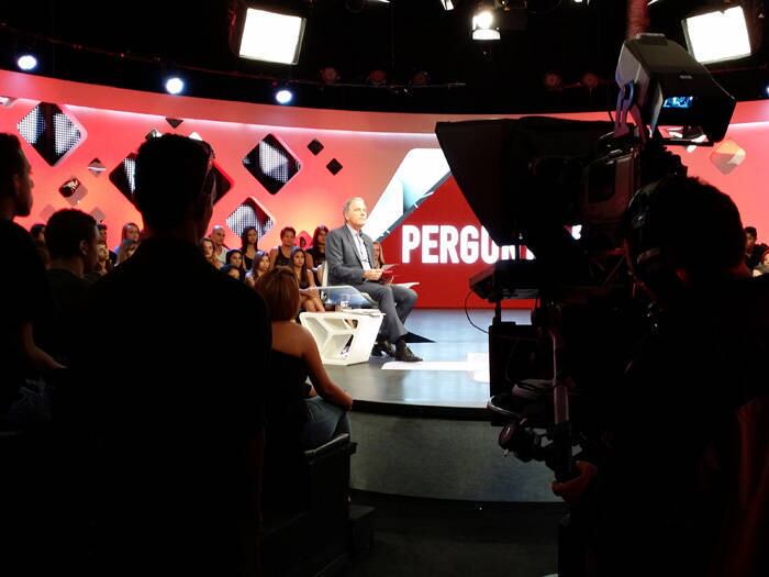 Uma visão dos bastidores

Roberto Justus ganha declaração pública de amor
