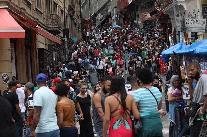 Enquanto isso, cinemas, teatros e museus, uma das poucas atividades que ainda não tinham sido reabertas, já estão operando na capital