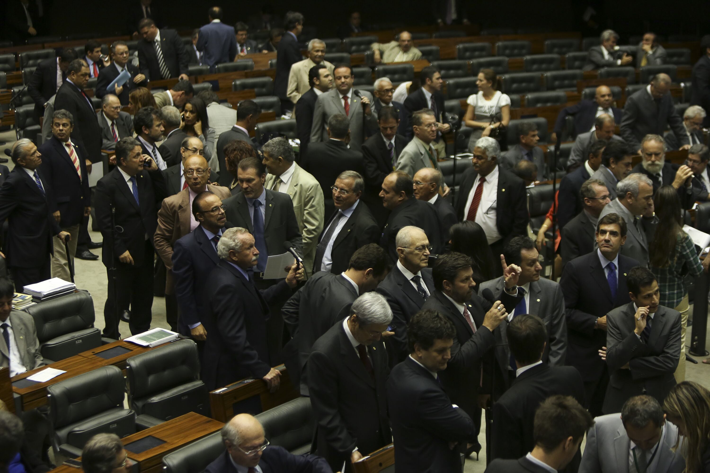 Deputados têm mais de oito meses de descanso por ano