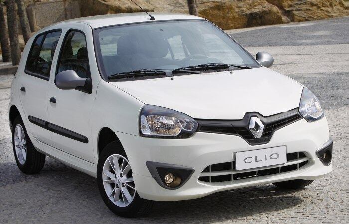 16º) Renault Clio — 5.241 unidades