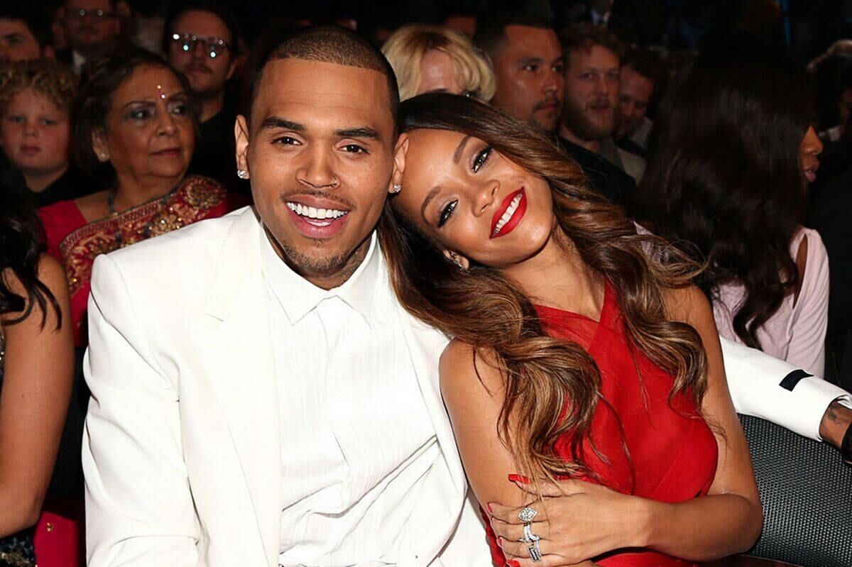 Sempre em pé de guerra no relacionamento, Rihanna e Chris Brown gravaram Nobody's Business em 2013