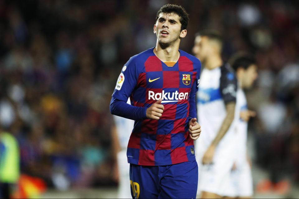 ESQUENTOU - Cria da base do Barcelona, Carles Aleña deseja deixar o clube catalão em janeiro, de acordo com o RAC 1.