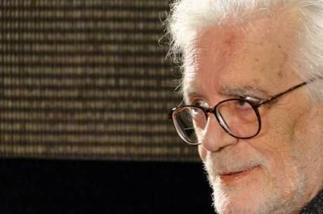 O cineasta foi esfaqueado e morto pelo filho em seu apartamento