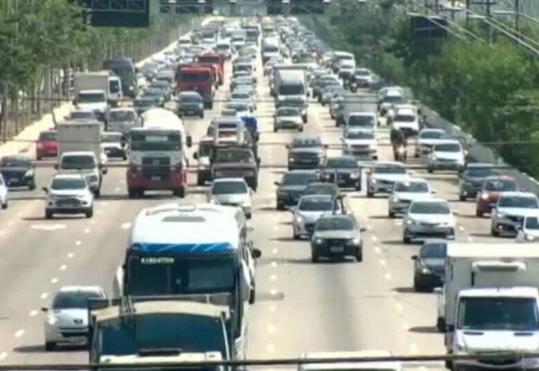 As partículas finas e fumaça também vão diretamente para o pulmão e podem provocar ou agravar doenças respiratórias
