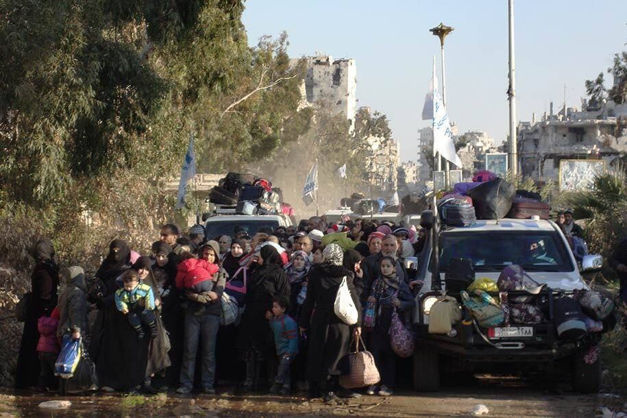 Ao assumir a autoria do atentado, o Estado Islâmico nomeou o homem-bomba como Abu Ahmed al Homsi. De acordo com o grupo extremista, o homem teria detonado o carro e, em seguida, acionado seu cinto de explosivos