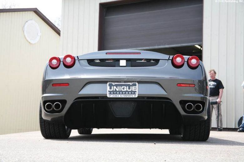 Pode ser, pode ser, mas há outros e a briga é boa, como veremos mais à frente. Por enquanto, siga a máquina, se você conseguir chegar aos 350 km/h...