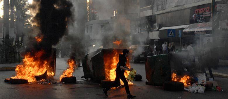 Oposição síria, reunida em Istambul, tenta escolher um primeiro-ministro para gerir os territórios conquistados pelos rebeldes