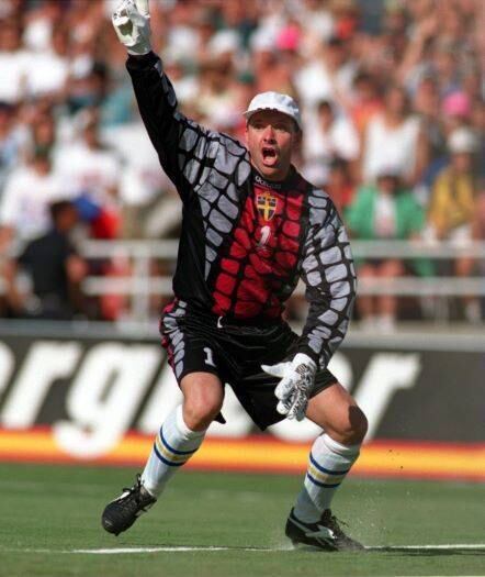 Por fim, encerramos esta galeria com o goleiro Ravelli, da Suécia. A cara do arqueiro ao sofrer o gol de cabeça de Romário na semifinal da Copa de 94 é impagável