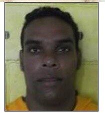 A Secretaria de Segurança Pública (SSP) informa que três
homens foram mortos em um confronto com policiais militares após tentarem
escapar de uma barreira policial montada na BR-116, próximo da cidade de
Jequié, no sudoeste da Bahia,

Os suspeitos, Sidnei Leal de Araújo, de 32 anos, conhecido como 'Piá, o Barão
do Pó', Edvan Alves da Silva, 34, o 'Didiu', e Fabrício Félix Silva Ferreira,
30, estavam em um carro e, quando visualizaram os policiais, abandonaram um
veículo e se esconderam em um matagal.