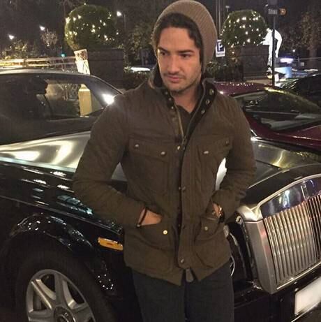 5. Alexandre Pato

De clube novo, Pato é só alegria dentro e fora dos gramados, com os carrões de luxo que tem
