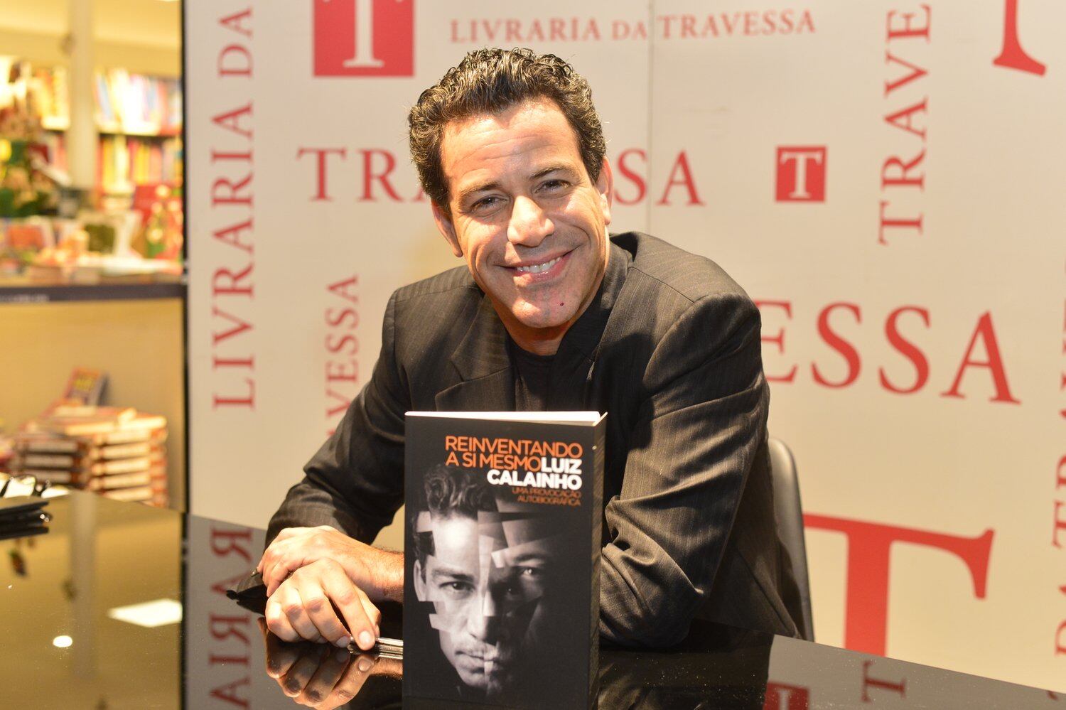 Em seu livro, Calainho lista as lições que aprendeu como empresário de sucesso. Ele também foi ex-jurado do Ídolos, nos anos de 2009 e 2010