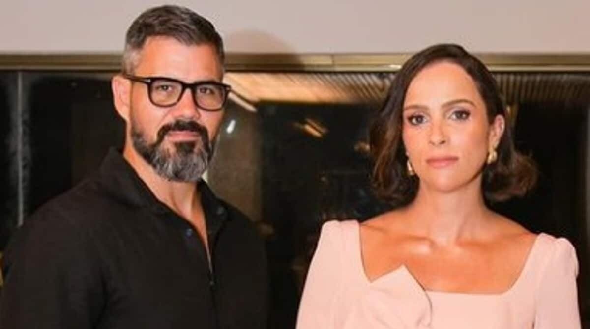 Letícia posa com sua filha com Juliano Cazarré e fala sobre a saúde dela