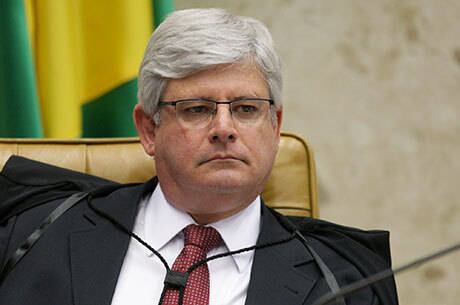 Janot pediu inquérito para investigar lavagem de dinheiro