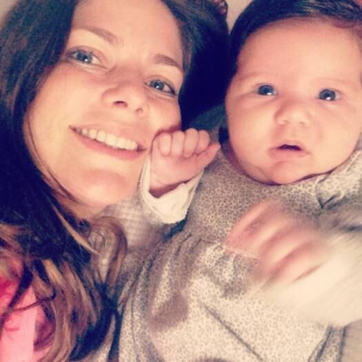 Os filhos de Ana têm uma grande diferença de idade em relação à caçula, Mia. O filho mais velho é Lui, de 13, depois vem Pedro, de 10, e Tom, de 9 anos

+ Esfrega na cara! Convidados se divertem em quadro Kidsafio

+ Quer ter o bumbum e coxas da Sabrina? Personal ensina os exercícios preferidos da Japa
