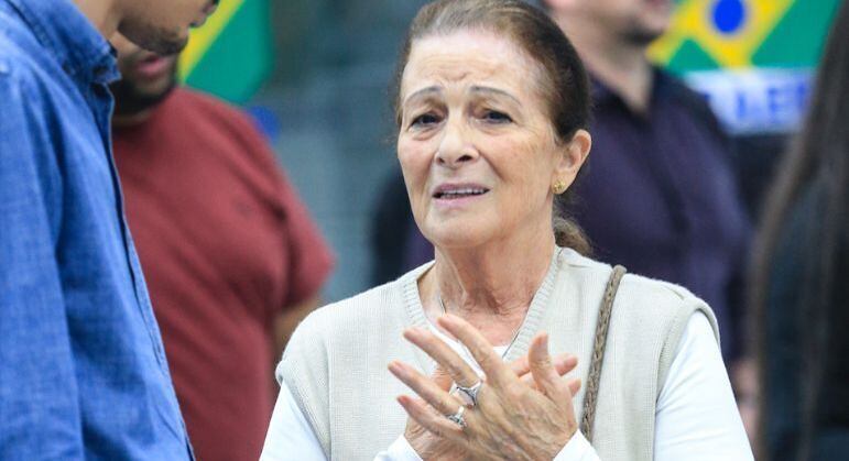 Maria das Dores, mãe de Jeff