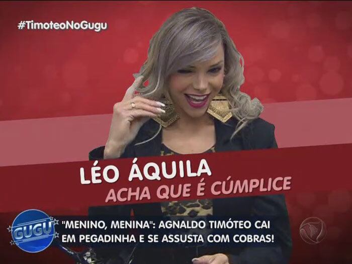 Enquanto isso, Léo Áquilla já esperava o cantor no camarim achando que seria cúmplice da pegadinha 

+ Quer assistir às íntegras do programa Gugu? Acesse R7 Play e veja quando e onde quiser!