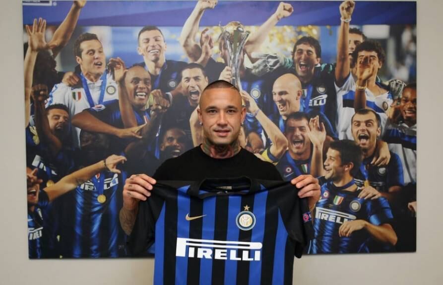 A Internazionale chocou o futebol italiano ao anunciar a contratação do volante belga Radja Nainggolan. O jogador deixou a Roma por 45 milhões de euros (R$194 milhões).