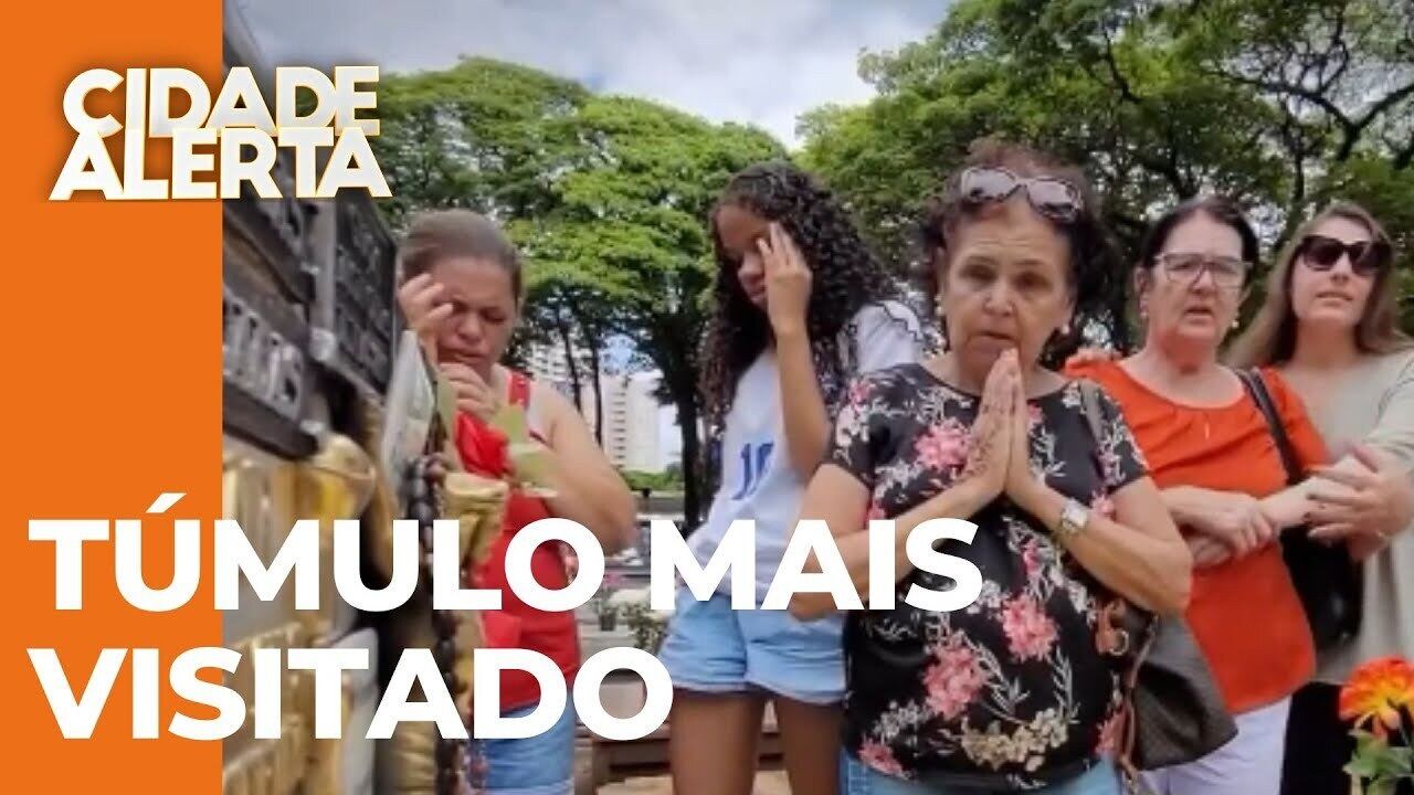 História de fé popular que hoje faz do túmulo de Clodimar Pedrosa Lô o mais visitado no cemitério