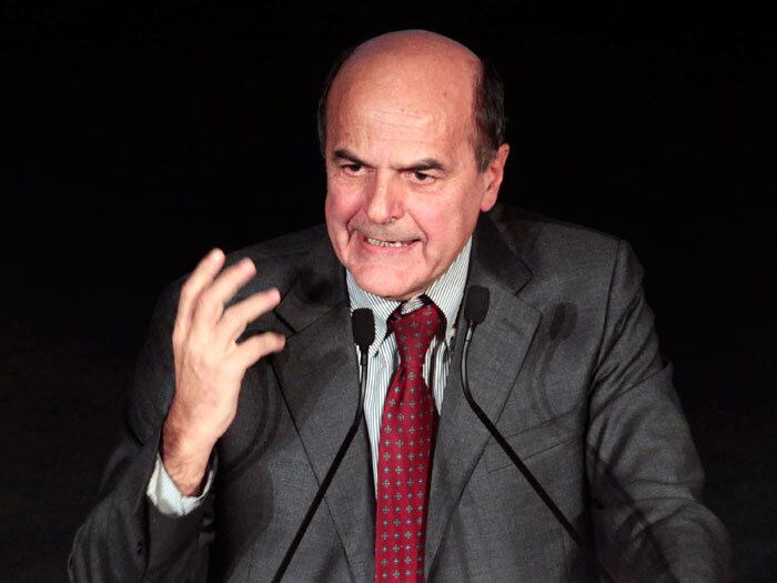 Chefe da esquerda italiana renuncia ao encargo de formar governo