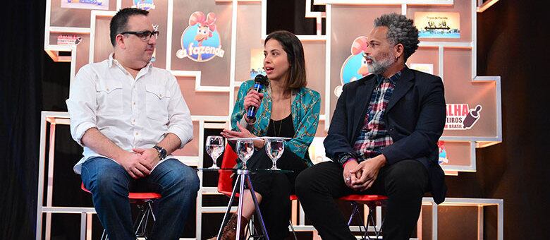 Carla Barros (no centro), diretora do Batalha dos Confeiteiros Brasil, durante coletiva de imprenssa