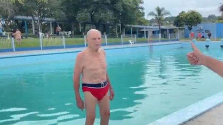 A família contou que ele ama ir ao clube nadar. No dia do salto, Artur revelou que não acreditavam que teria coragem de pular e ao assistirem ao salto todos gritaram e ovacionaram 