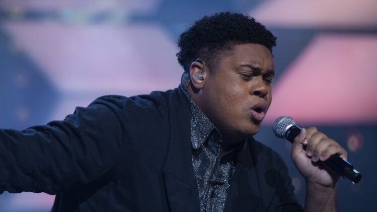 O cantor e confeiteiro carioca Ricardo Hora ocupou o segundo lugar do Top 3 ao interpretar a música I Look To You, da eterna diva Whitney Houston.
Acompanhe a grande final do Canta Comigo 3 neste domingo (11), a partir das 17h30, na Record TV.