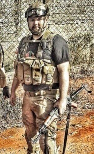 Schimidt pratica airsoft há anos