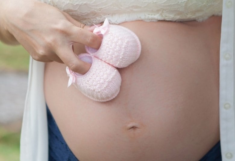 Outro mito que ela faz questão de derrubar: “Não é necessário esfregar os mamilos com esponja áspera ou toalha para torná-los mais resistentes”, diz Daniela Gomes.