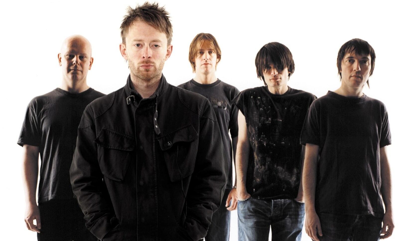 Creep X Radiohead
A música Creep, que fez o Radiohead estourar nas rádios nos anos 90, foi inspirada em uma canção da banda The Hollies. Tom York reconheceu a semelhança e deu a desculpa clássica de que “foi uma homenagem”