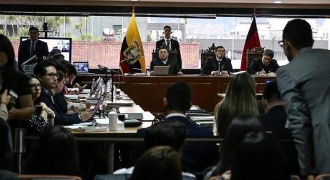 Em caso de condenação, Correa não poderia sair como candidato em 2021