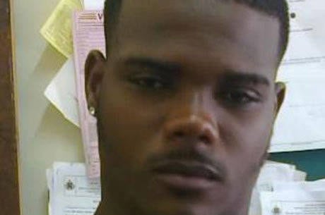 Revólver calibre 38 foi encontrado na residência