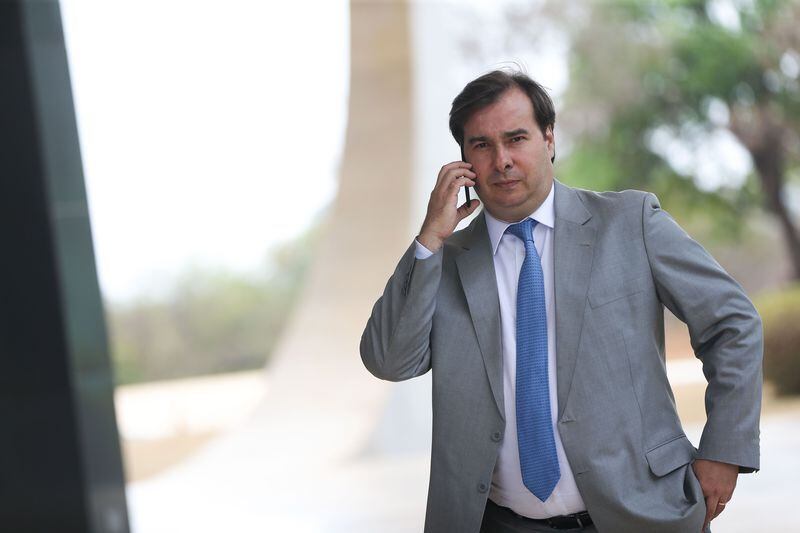 Delatores dizem que repassaram dinheiro a Maia