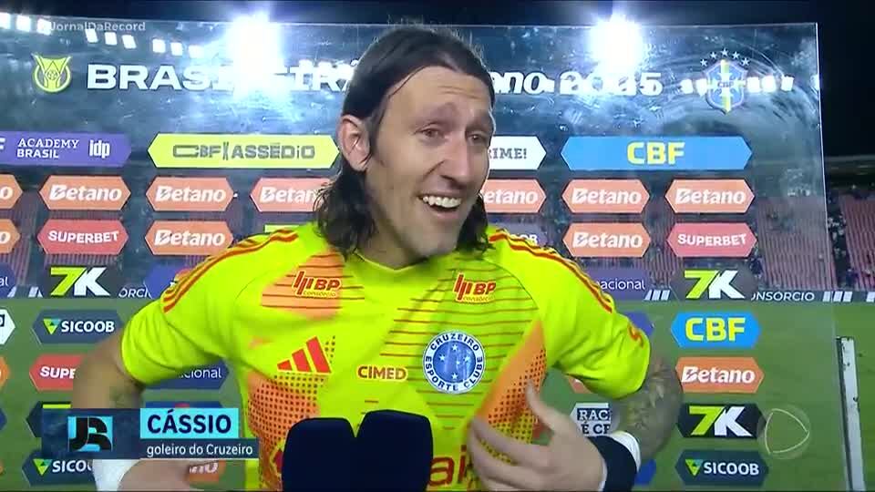 Cruzeiro vence o Vasco pelo Brasileirão; Fábio Carille é demitido