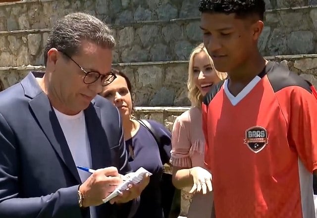 Ao ser questionado sobre o quão importante são palestras sobre o esporte para os jovens, Luxemburgo afirmou que o direcionamento é essencial. "Falta um pouco mais de direcionamento. Direcionar o atleta nas categorias de base. Além dos fundamentos necessários da arte de jogar futebol, falta também um direcionamento para o atleta. Quando eu jogava, o técnico era a sequência dos nossos pais. É muito importante que as categorias de base sejam também uma preparação do ser humano".