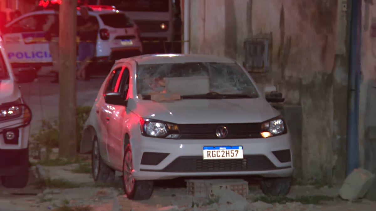 Uma criança de seis anos também ficou ferida; segundo testemunhas, um homem inabilitado ensinava à jovem a dirigir