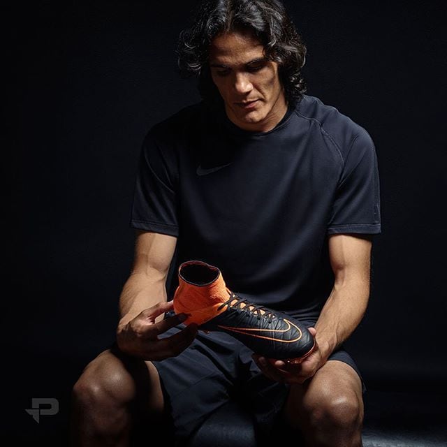 Além de Alexis, Cavani também já está de olho na sua nova chuteira para, pelo menos, uma parte da temporada 2015/2016