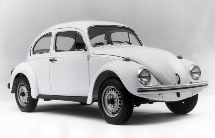 O Fusca de 1984 passou a contar com o motor de 1.600 cm³, com dois carburadores e freios a disco na dianteira

Saiba tudo sobre Carros! Acesse r7.com/carros
