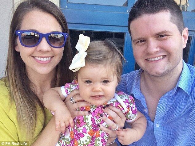 A mãe de Cambree Ashley, de 32 anos, afirmou que sente muito medo do que pode acontecer com sua filha. 

— Eu sinto medo todos os dias, mas não posso deixar isso transparecer à minha filha. Preciso ser mãe, ser forte e mostrar a ela que tudo vai ficar bem. As pessoas olham estranho, questionam. Mas não me importo, ela ainda é o nosso anjo forte, adora dançar e andar por aí 
