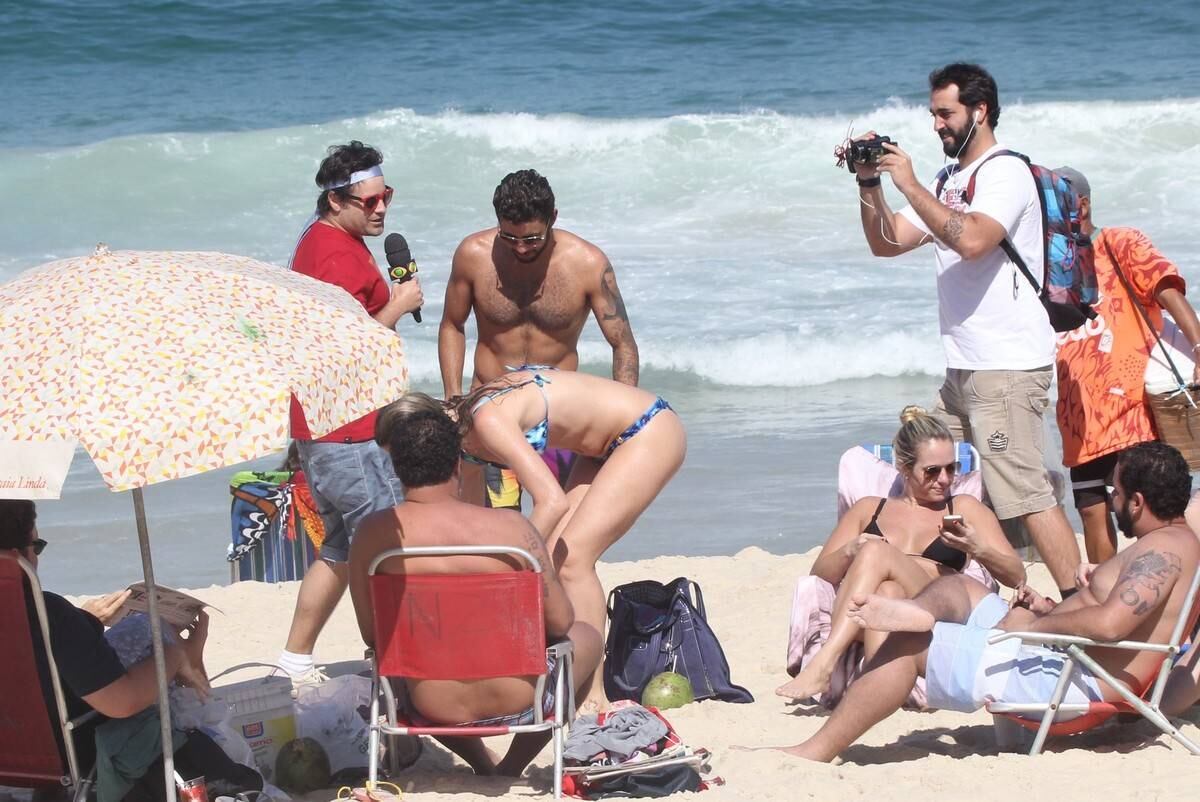 Luana Piovani fica brava com a presença do Pânico na praia