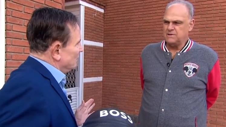 Na conversa, Oscar conta que rejeitou a proposta de ir para a NBA, pois quis permanecer na Seleção Brasileira para representar o país. "Minha carreira parece um conto de fadas", brinca.