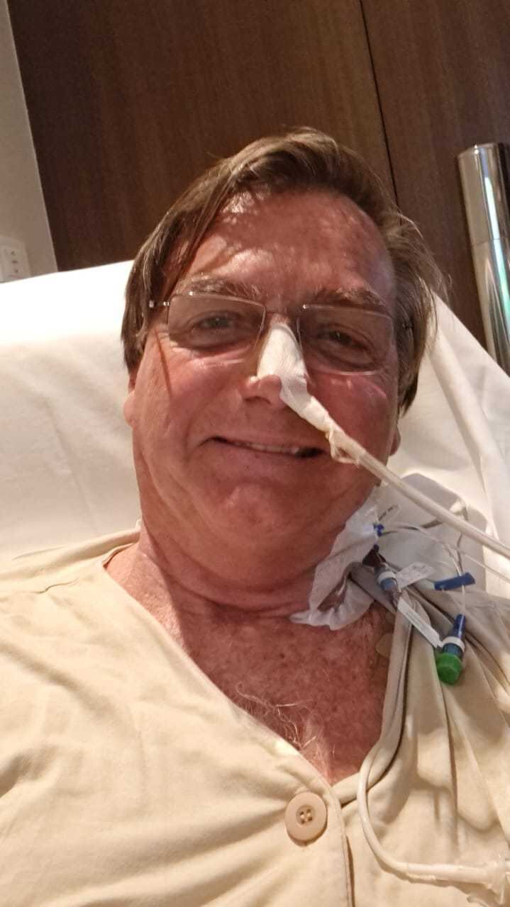 Bolsonaro tem evolução e está sem sonda, mas segue internado
