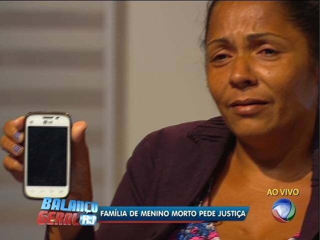 Celular de Eduardo teria sido confundido com pistola