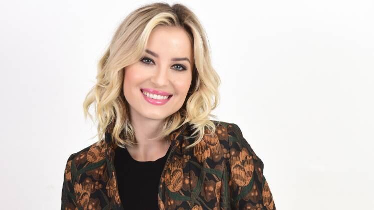 Os fãs de Amor Sem Igual notaram que Fernanda (Barbara França) é muito diferente dos outros membros da família Vianna. Ela tem um coração enorme e sabe muito bem o significado da palavra empatia! É impossível não se emocionar com a meia-irmã de Poderosa (Day Mesquita), que sempre tem uma palavra amiga e um olhar carinhoso. Relembre os momentos mais marcantes da filha de Ramiro (Juan Alba) na novela da Record TV